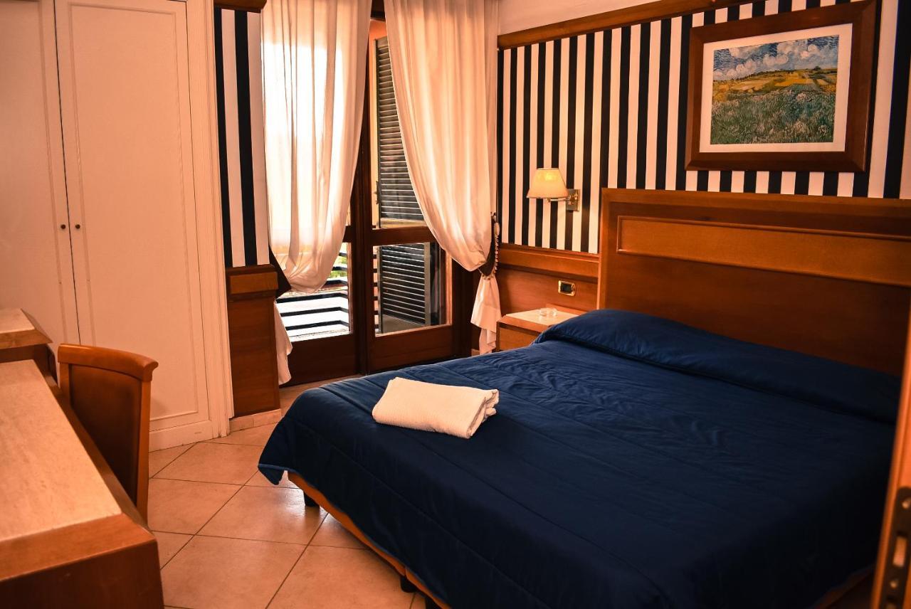 Hotel Miravalle Napoli Bagian luar foto