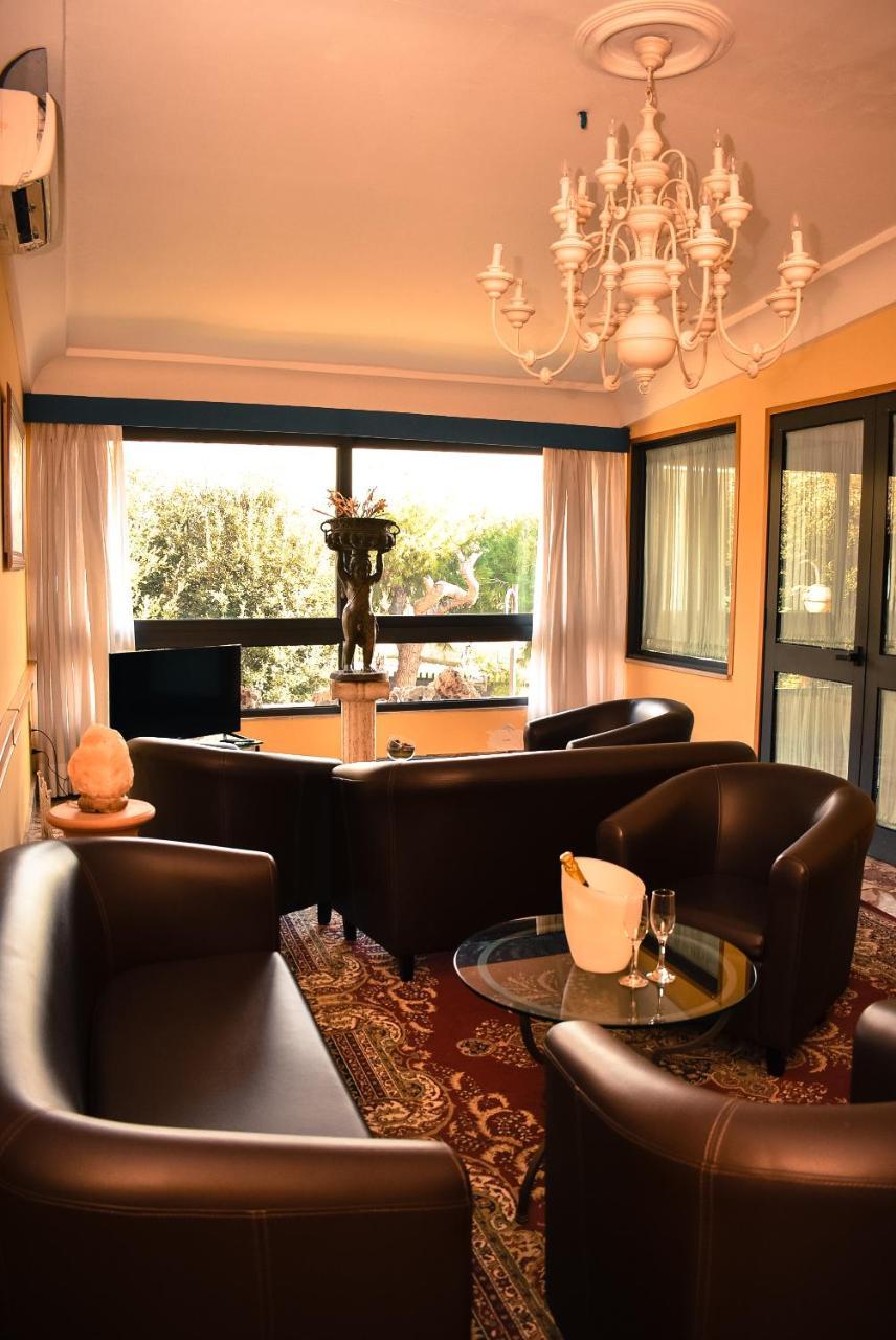 Hotel Miravalle Napoli Bagian luar foto